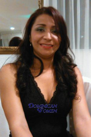170499 - Yulieth Age: 48 - Colombia