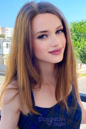 204336 - Alina Age: 21 - Ukraine