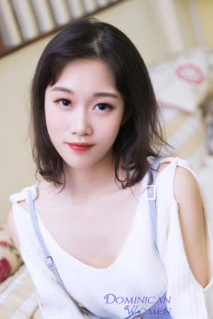 214387 - Xinyi Age: 22 - China