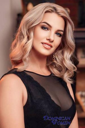 220301 - Olha Age: 45 - Ukraine