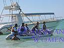 cartagena-women-boat-1104-40